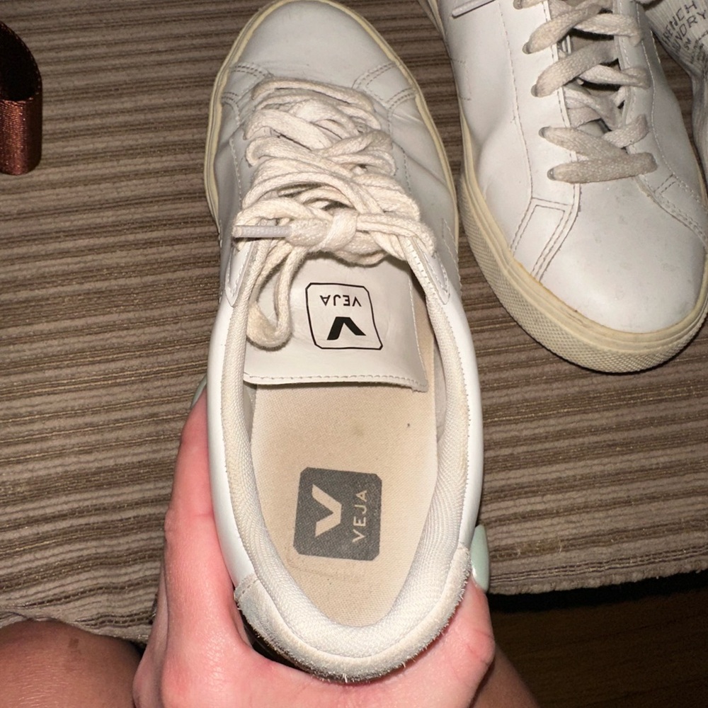 Veja Off-White Casual Sneakers